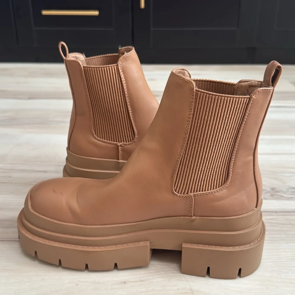 Topshop Brody Chunky Chelsea Boots Camel Tan Platform Lug Sole EU 38